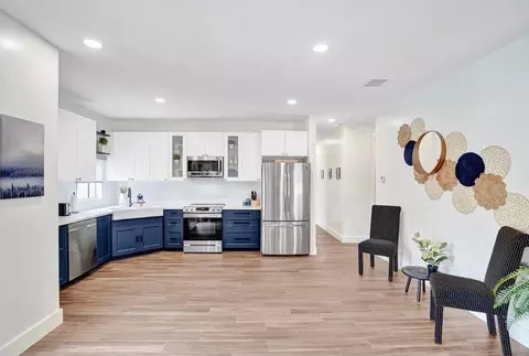 Kitchen - 2622 NE 27th Ave, Lighthouse Point, FL 33064 photo 3 of 3