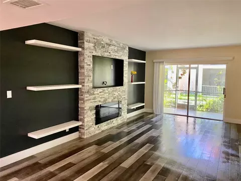 636 NW 13th #17, Boca Raton, FL 33486