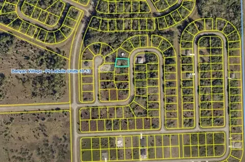 324 Phoenix Ter, Labelle, FL 33935