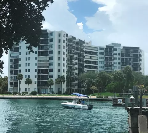 2900 NE 14th Street Cswy #304, Pompano Beach, FL 33062