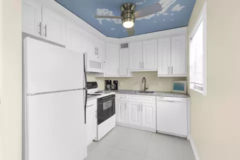 209 Ventnor M #209, Deerfield Beach, FL 33442
