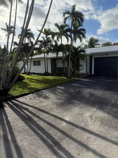 1370 SW 32nd St, Fort Lauderdale, FL 33315