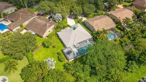 1400 NW 102nd Dr, Coral Springs, FL 33071