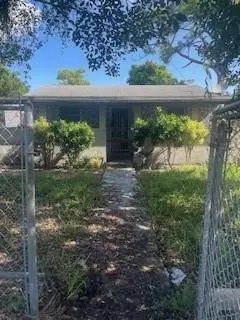 2477 NW 101st, Miami, FL 33147