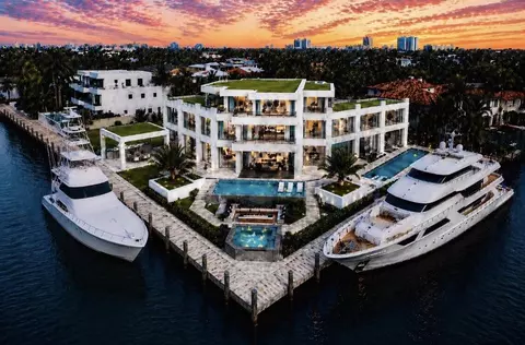 525 Isle Of Capri Dr, Fort Lauderdale, FL 33301