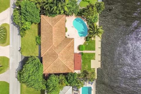 2870 NE 26th St, Fort Lauderdale, FL 33305