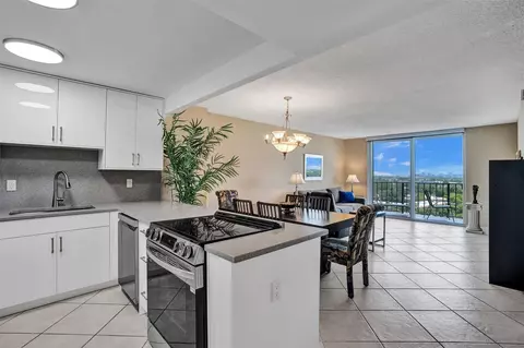 1800 N Andrews Ave #12B, Fort Lauderdale, FL 33311