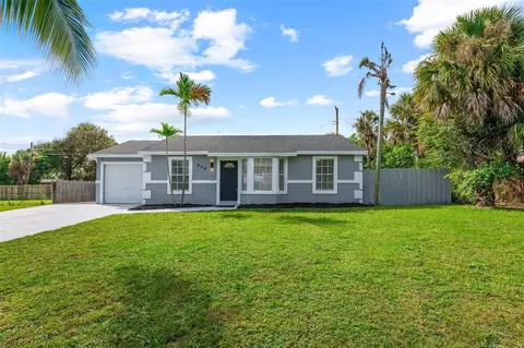 640 Foresteria, West Palm Beach, FL 33403