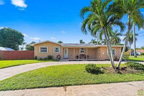 4450 NW 10th, Coconut Creek, FL 33066