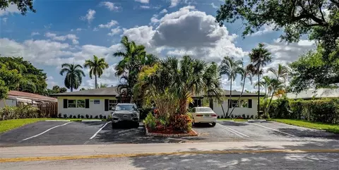 3860 NE 23rd Ave, Lighthouse Point, FL 33064