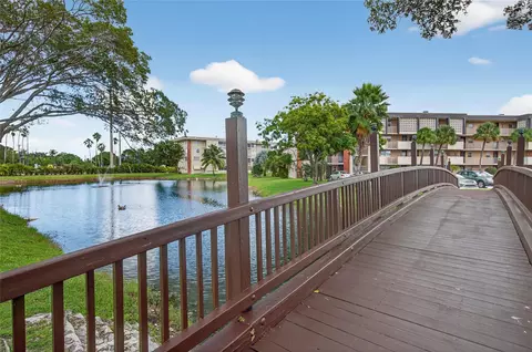 2901 NW 47th Ter #245A, Lauderdale Lakes, FL 33313
