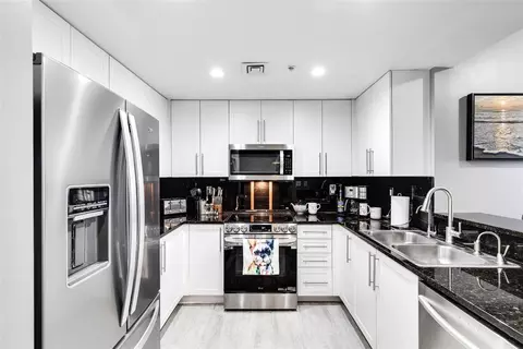 511 SE 5th #2121, Fort Lauderdale, FL 33301