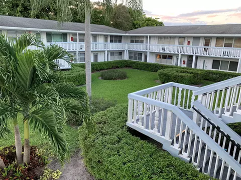 208 Newport L #208, Deerfield Beach, FL 33442