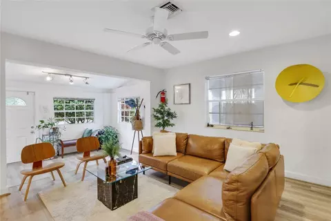 421 SW 12th Ct, Fort Lauderdale, FL 33315