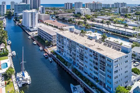 2829 NE 33rd #202, Fort Lauderdale, FL 33306
