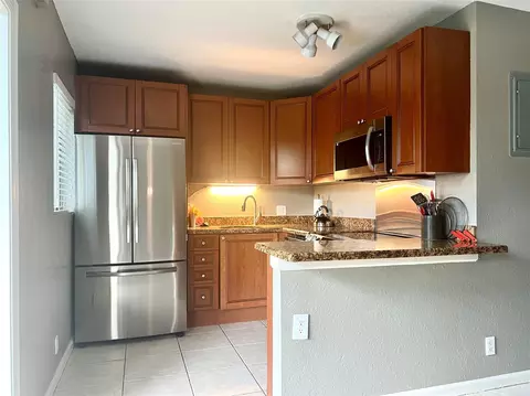 2655 NE 8th #104, Wilton Manors, FL 33334