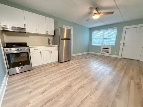 3211 SW 44th St #105, Fort Lauderdale, FL 33312