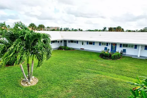 100 Golfview Ter #114, Boynton Beach, FL 33426