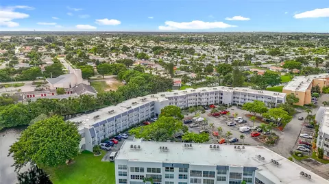6570 Royal Palm Blvd #312, Margate, FL 33063
