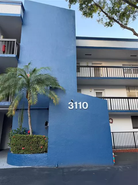3110 Holiday Springs Blvd #108, Margate, FL 33063
