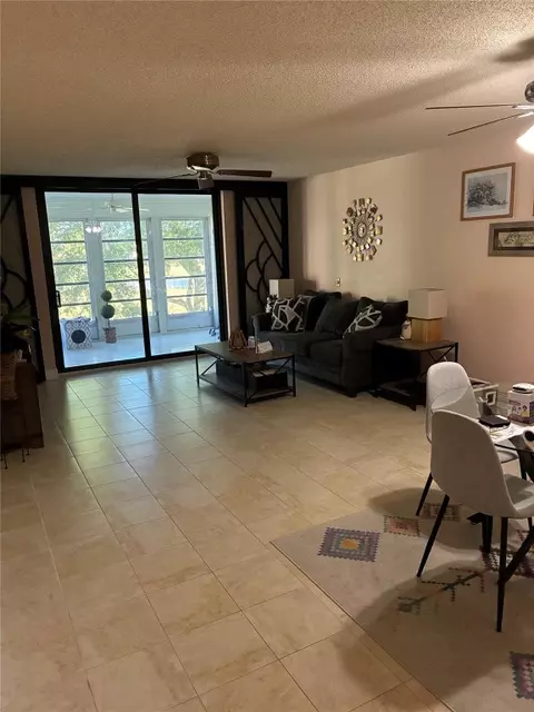 7591 NW 1st St #303, Margate, FL 33063