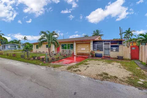2458 Plunkett, Hollywood, FL 33020