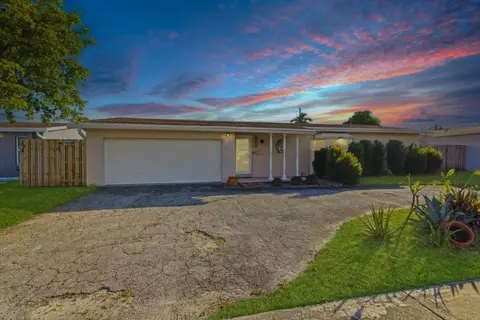 8570 NW 24th, Sunrise, FL 33322