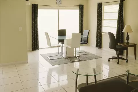 2201 NW 41st Ave #206, Lauderhill, FL 33313