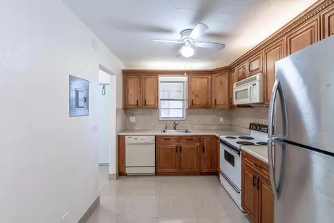 2551 Aragon Blvd #406, Sunrise, FL 33322