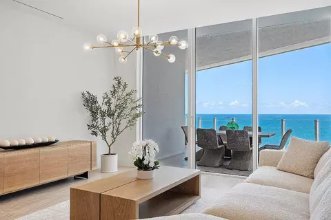 525 N Fort Lauderdale Beach Blvd #1801, Fort Lauderdale, FL 33304