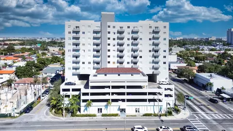 2217 NW 7th #901, Miami, FL 33125