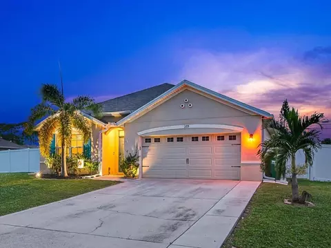 233 Periwinkle, Sebastian, FL 32958