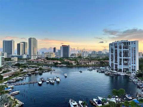 2500 Parkview Dr #1501, Hallandale Beach, FL 33009