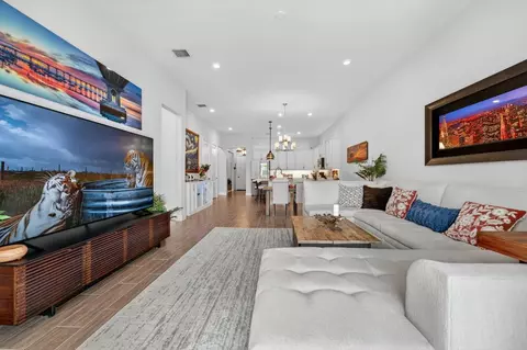 7434 N Blue Spring Dr, Parkland, FL 33067