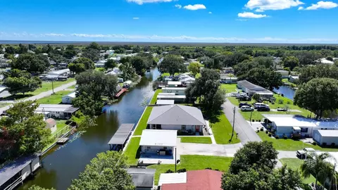 View/Area - 1069 9th St, Okeechobee, FL 34974 photo 2 of 12