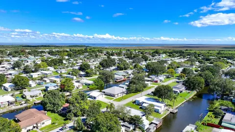 View/Area - 1069 9th St, Okeechobee, FL 34974 photo 11 of 12