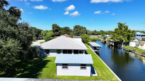 View/Area - 1069 9th St, Okeechobee, FL 34974 photo 3 of 12