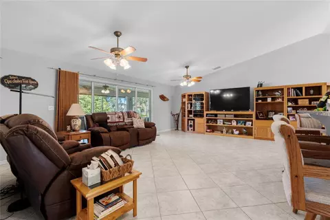 Living - 1069 9th St, Okeechobee, FL 34974 photo 1 of 1