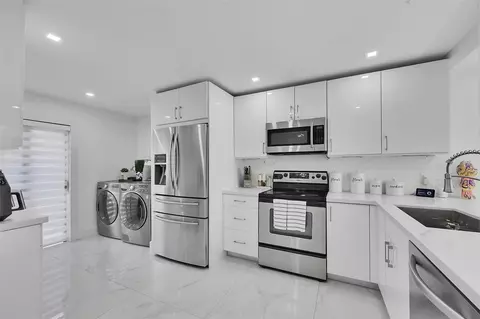 9962 Royal Palm Blvd #9962, Coral Springs, FL 33065