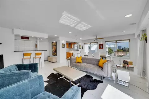 2860 NE 14th St #D401, Pompano Beach, FL 33062