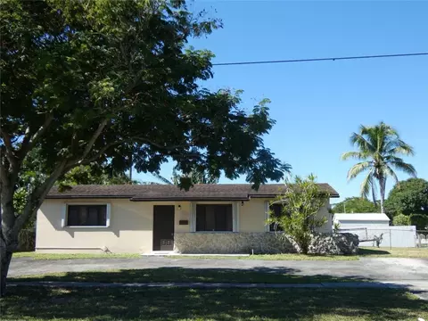 17920 NW 82nd, Hialeah, FL 33015