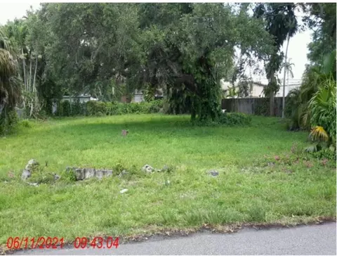 4875 SW 28th Ave, Dania Beach, FL 33312