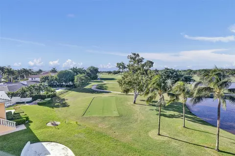 2500 NE 48 Ln #403, Fort Lauderdale, FL 33308