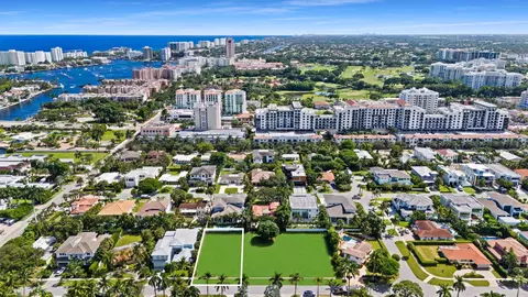 444 NE 3rd St, Boca Raton, FL 33432