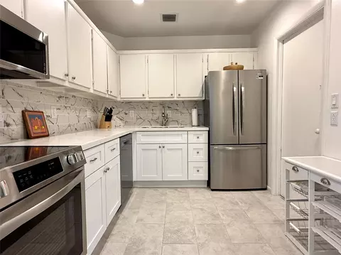 669 W Oakland Park Blvd #220B, Oakland Park, FL 33311