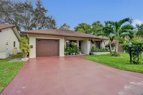 1752 SW 19, Deerfield Beach, FL 33442