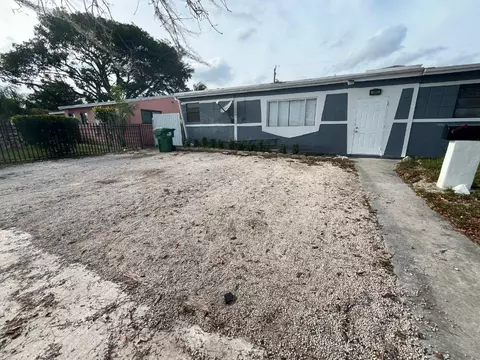 1011 NW 195th St, Miami Gardens, FL 33169
