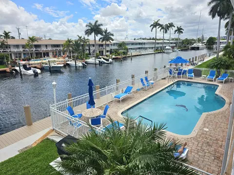2864 NE 33rd Ct #202, Fort Lauderdale, FL 33306