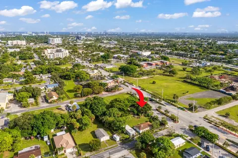 823 NW 3rd St, Pompano Beach, FL 33060