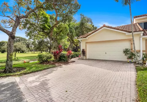 476 W Palm Aire, Pompano Beach, FL 33069